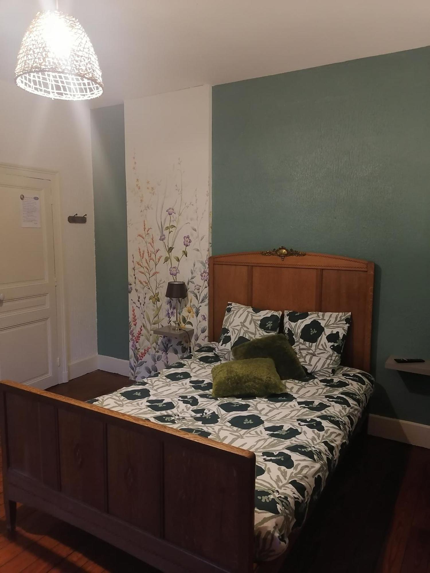 Chez Many, Par Fred Et Henri Bed & Breakfast มงแตร์เม ภายนอก รูปภาพ